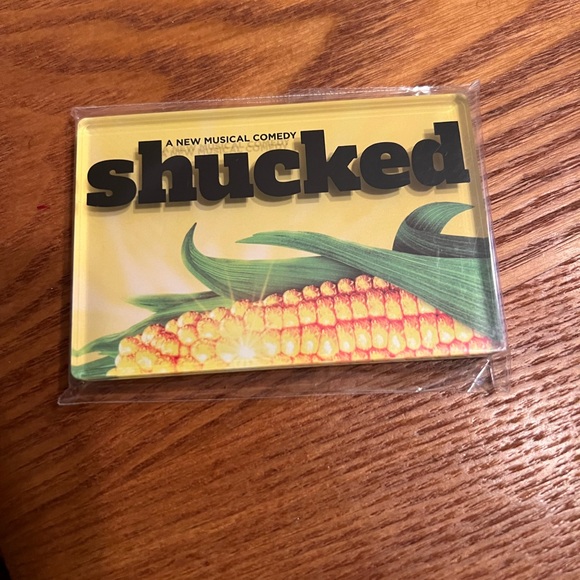 Magnet from the Theater show “Shucked”. Like new condition! - Picture 2 of 2